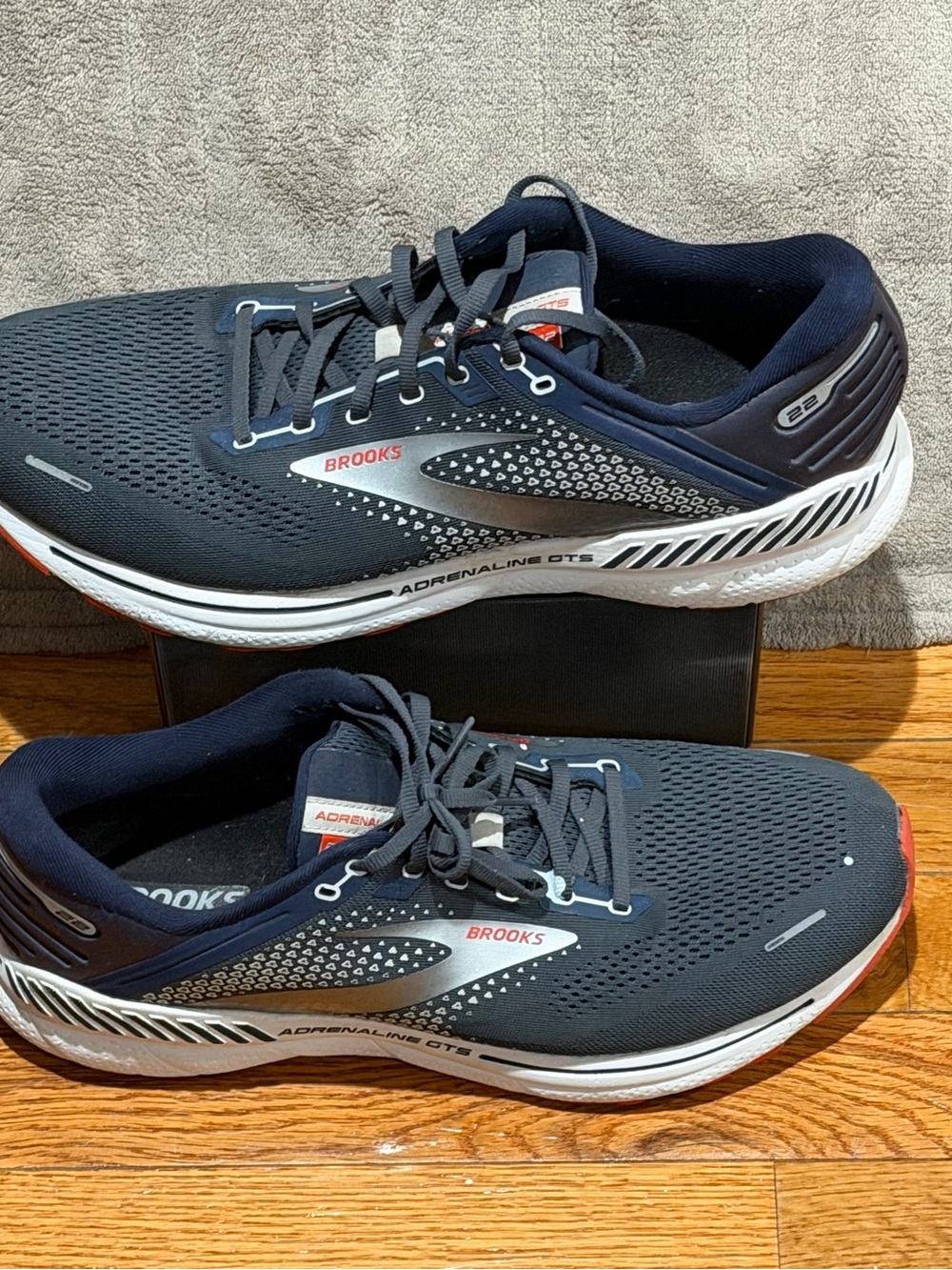 Brooks Adrenaline GTS 22 Men’s Size 14 Medium (D) Shoes Gray Running Sneakers